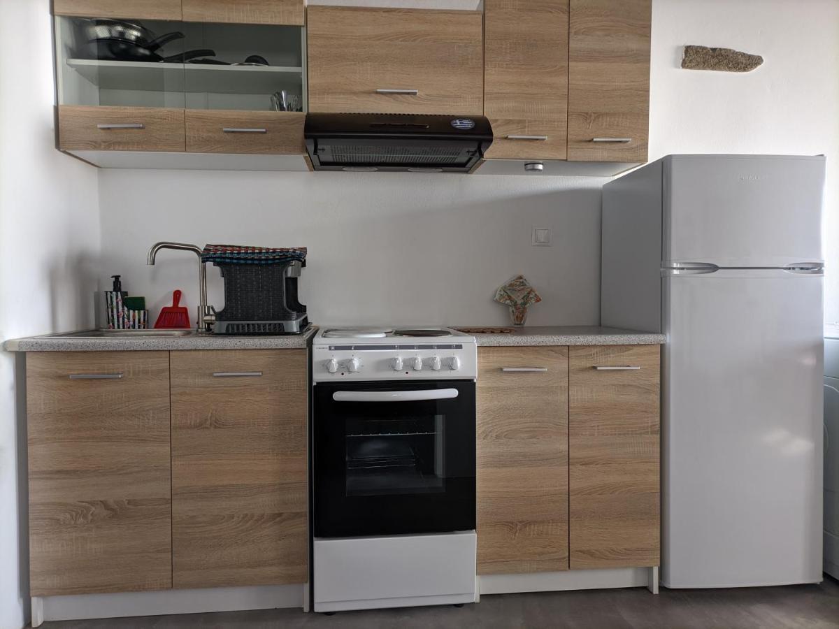 בית הארחה Arnados 	Monte Kechros מראה חיצוני תמונה