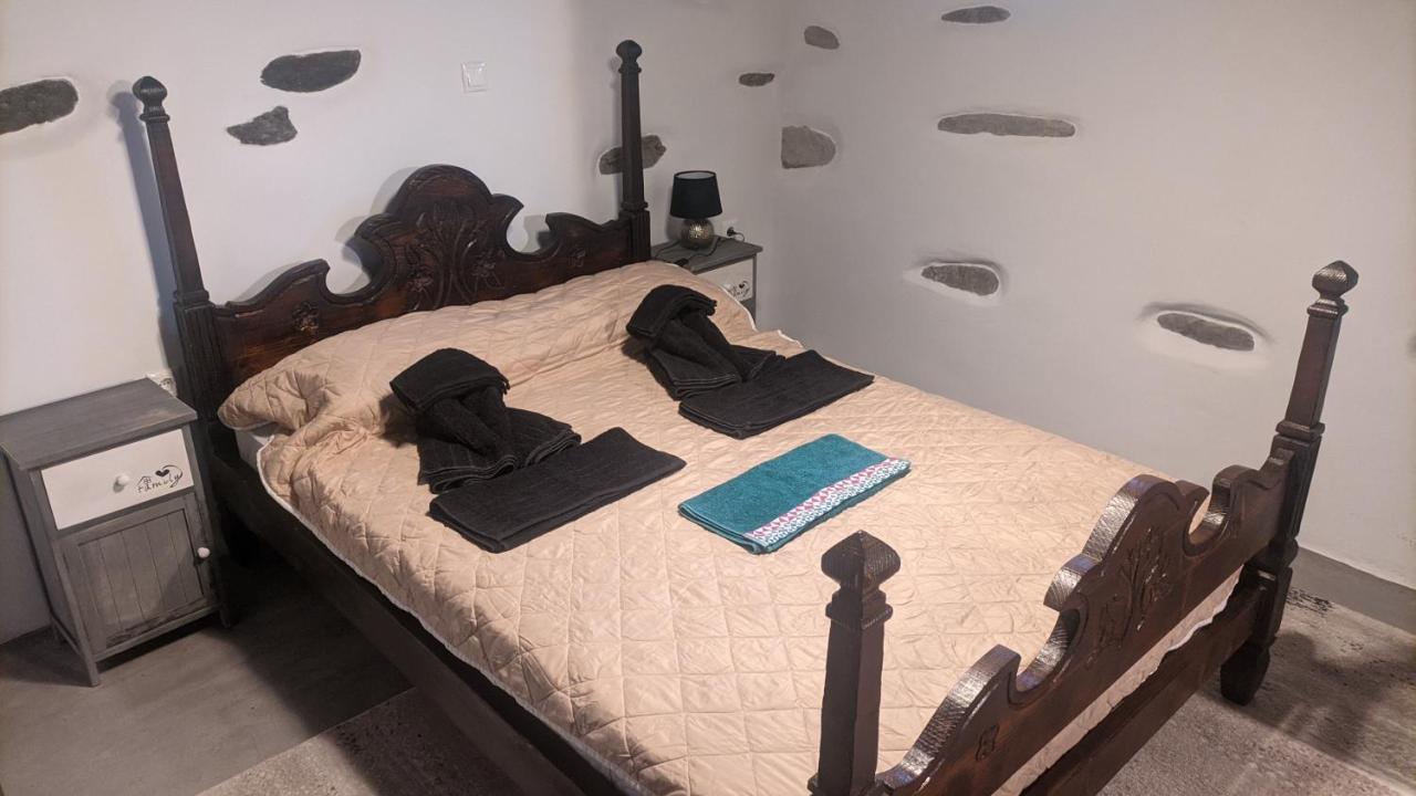 בית הארחה Arnados 	Monte Kechros מראה חיצוני תמונה