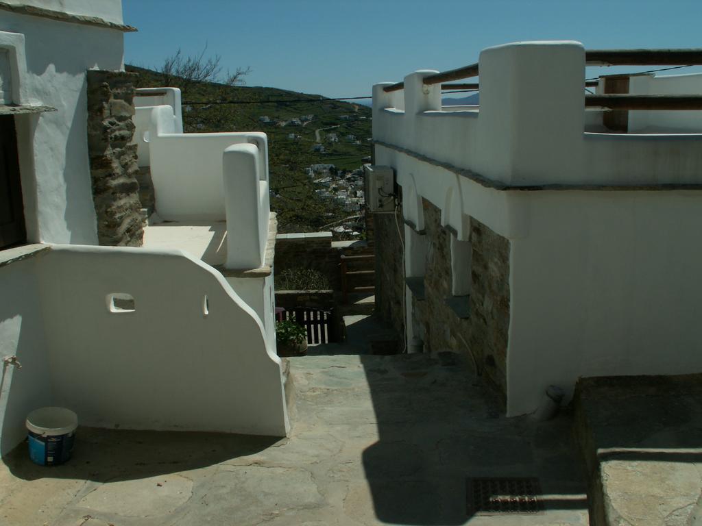 בית הארחה Arnados 	Monte Kechros מראה חיצוני תמונה